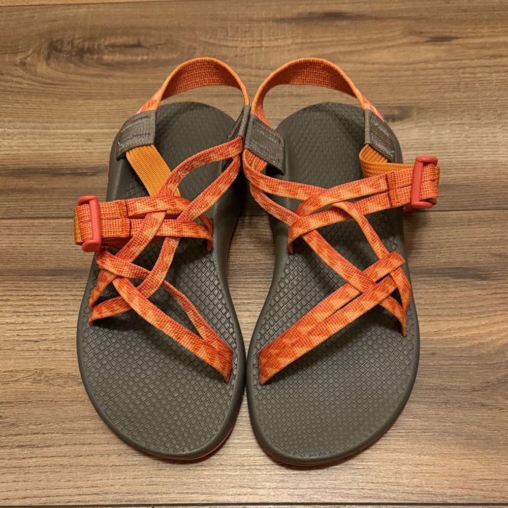 NWOT Chaco Orange and Yellow Rugged Strap Sandal